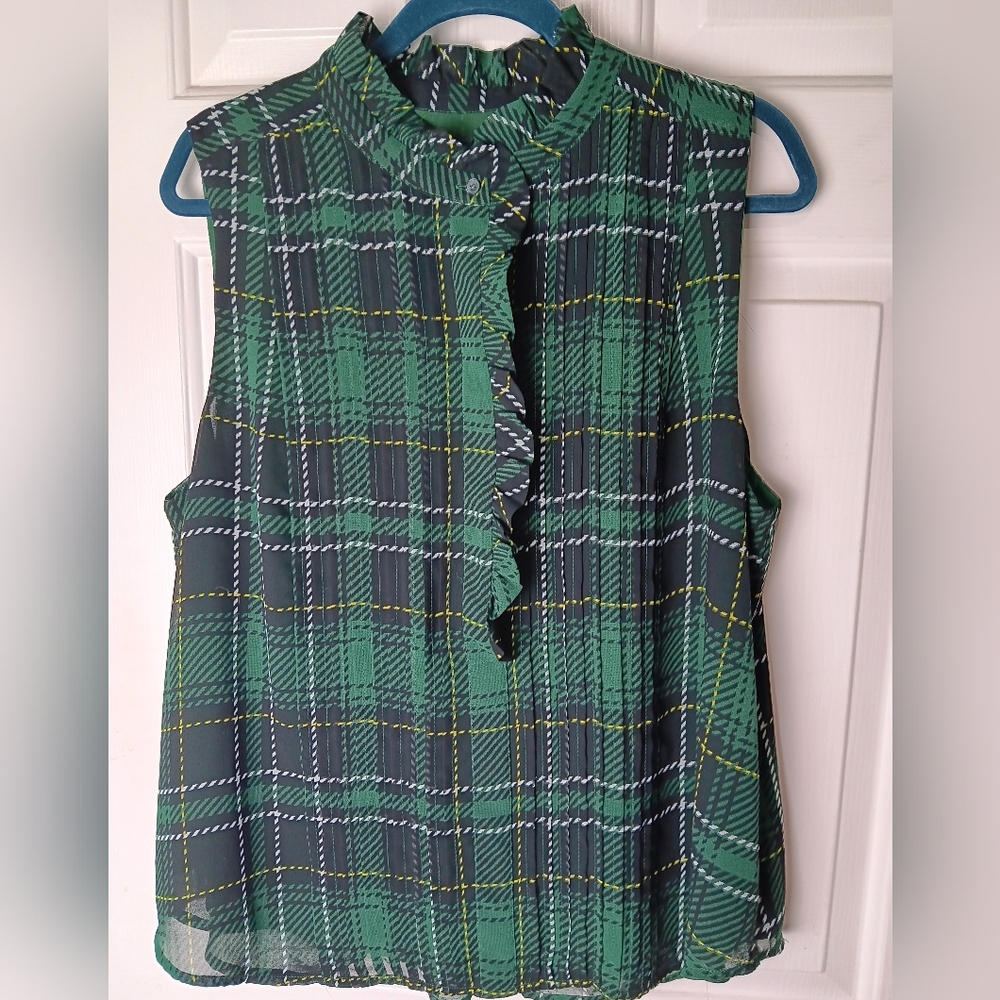 Ann Taylor Womens XL Sleeveless Ruffled Front Pleated 1/2 Button Blouse